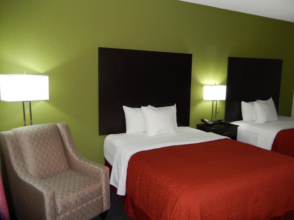 Quality Inn & Suites Anderson I-69 Eksteriør bilde