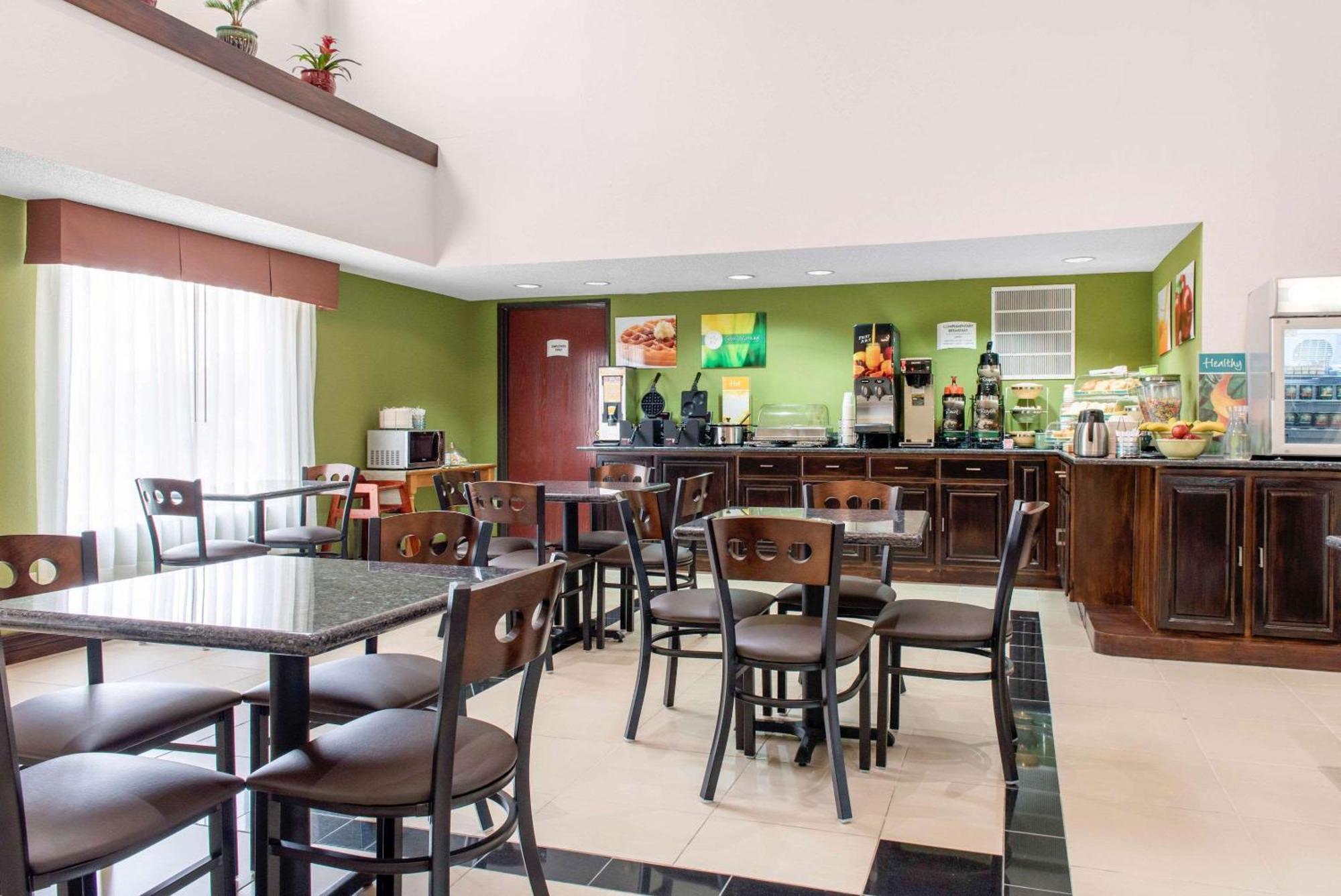 Quality Inn & Suites Anderson I-69 Eksteriør bilde