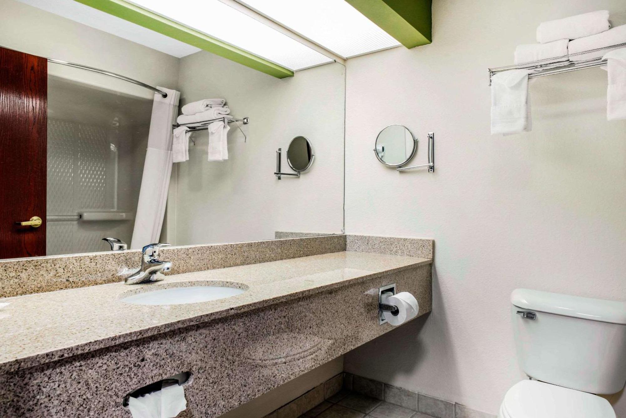 Quality Inn & Suites Anderson I-69 Eksteriør bilde