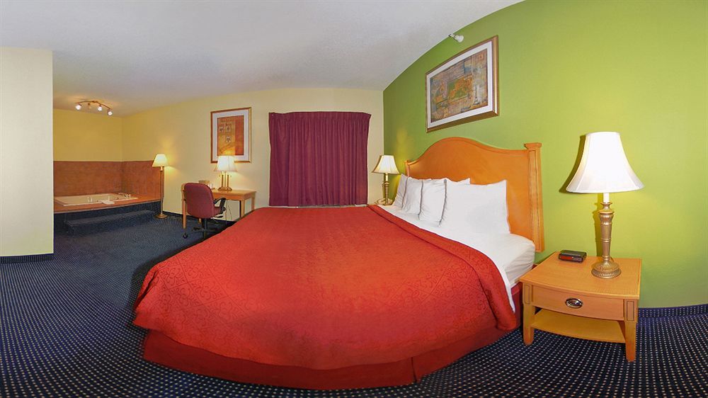 Quality Inn & Suites Anderson I-69 Eksteriør bilde